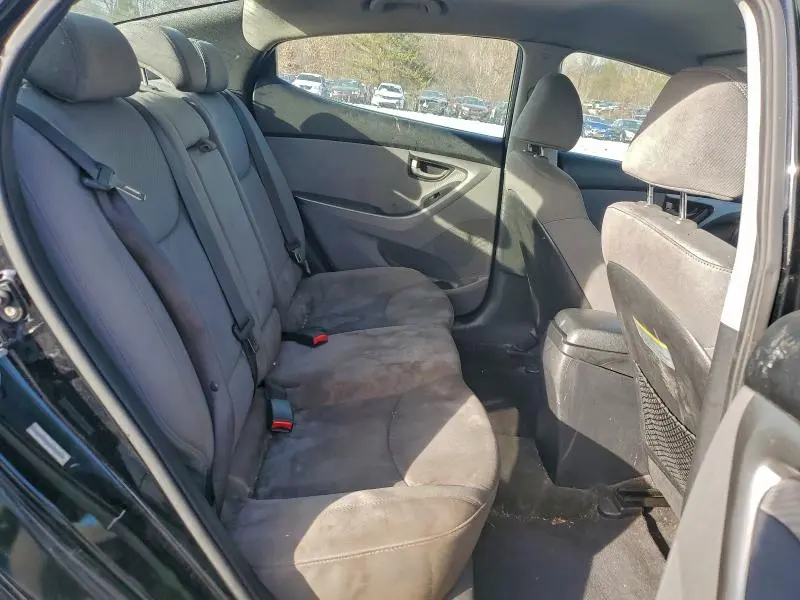 2012 HYUNDAI ELANTRA   