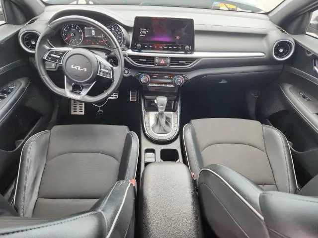 2024 KIA FORTE GT LINE  