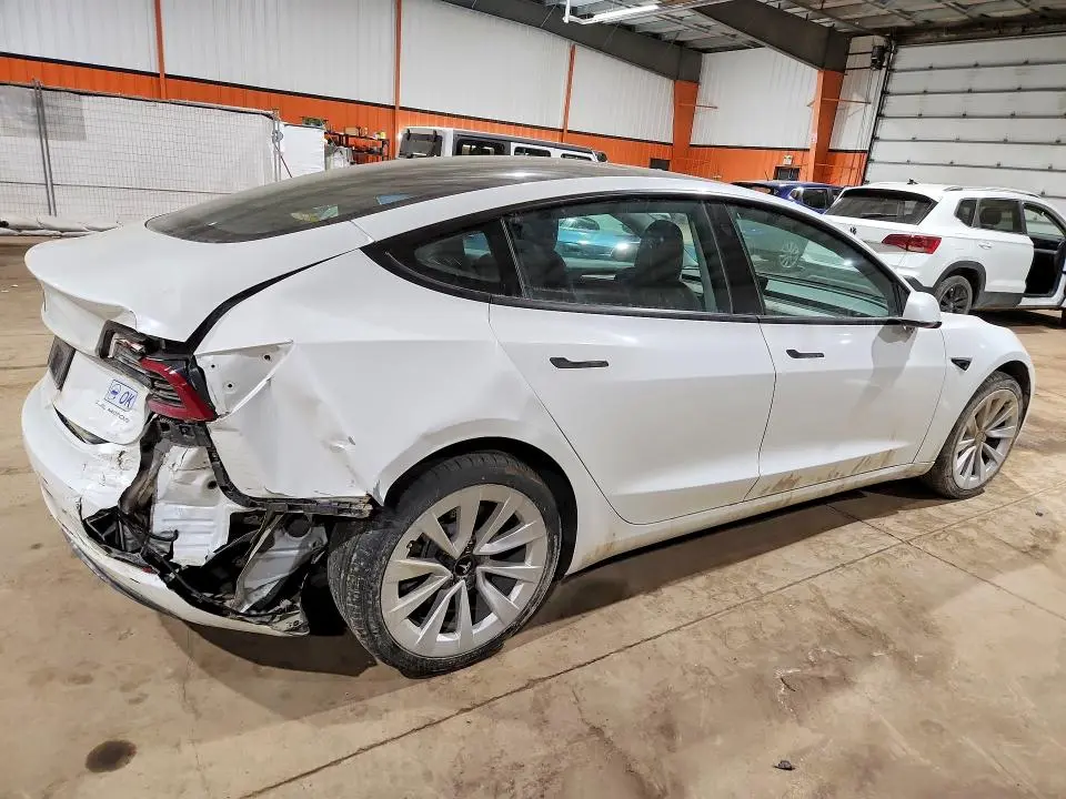 2022 TESLA MODEL 3   