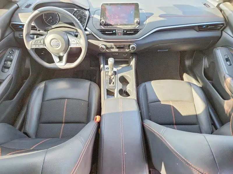 2022 NISSAN ALTIMA SR  