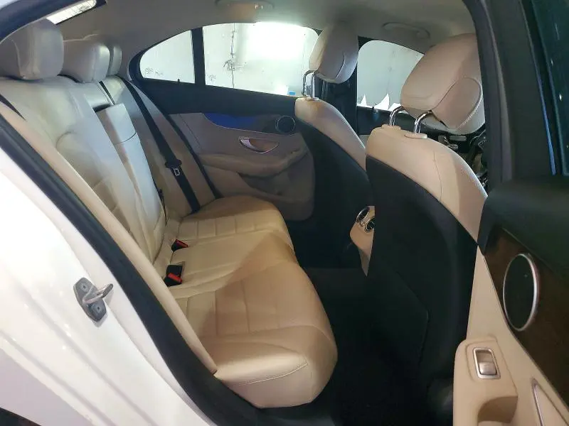 2017 MERCEDES-BENZ C 300  