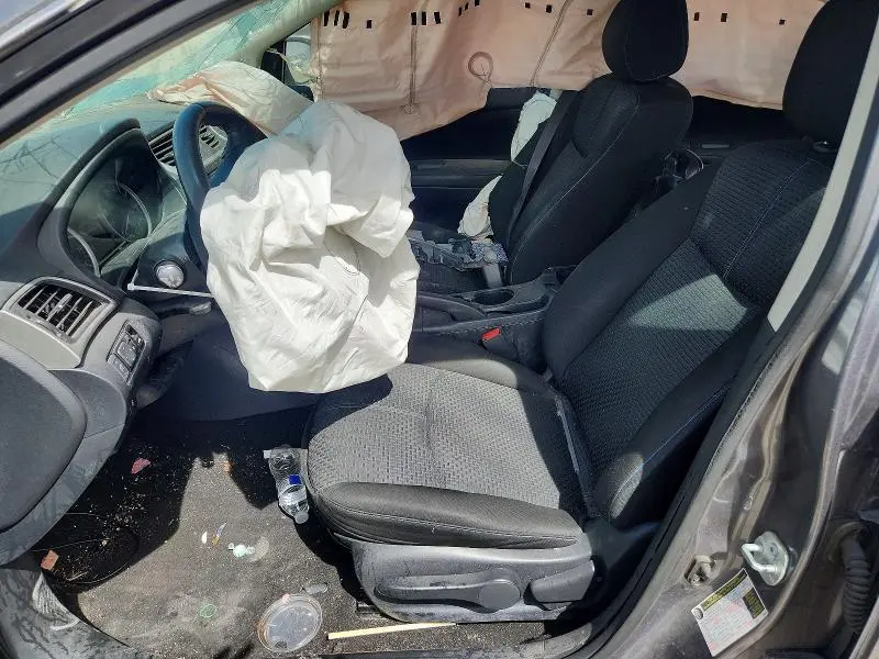 2016 NISSAN SENTRA SR  