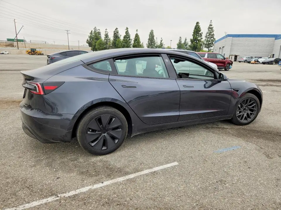 2025 TESLA MODEL 3   