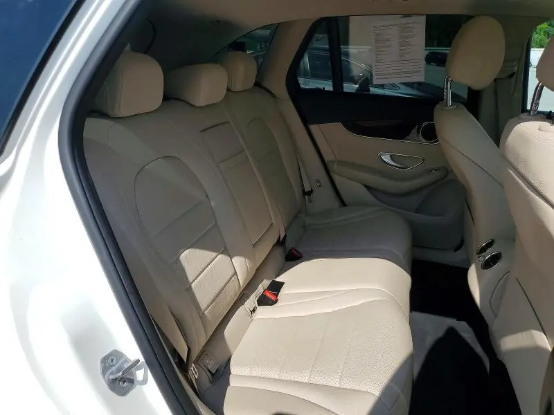 2017 MERCEDES-BENZ GLC 300 4MATIC  