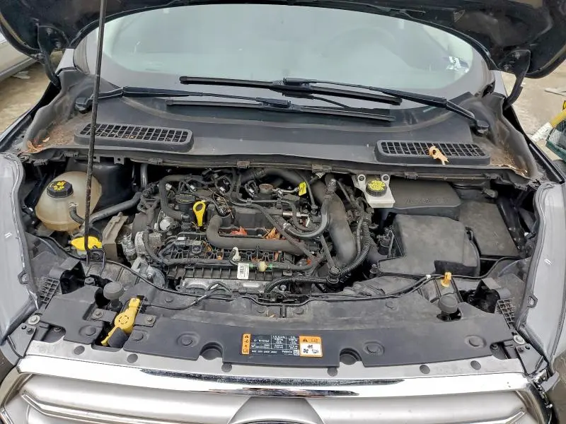 2019 FORD ESCAPE SE  