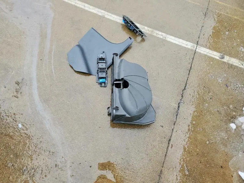 2013 MERCEDES-BENZ C 250  