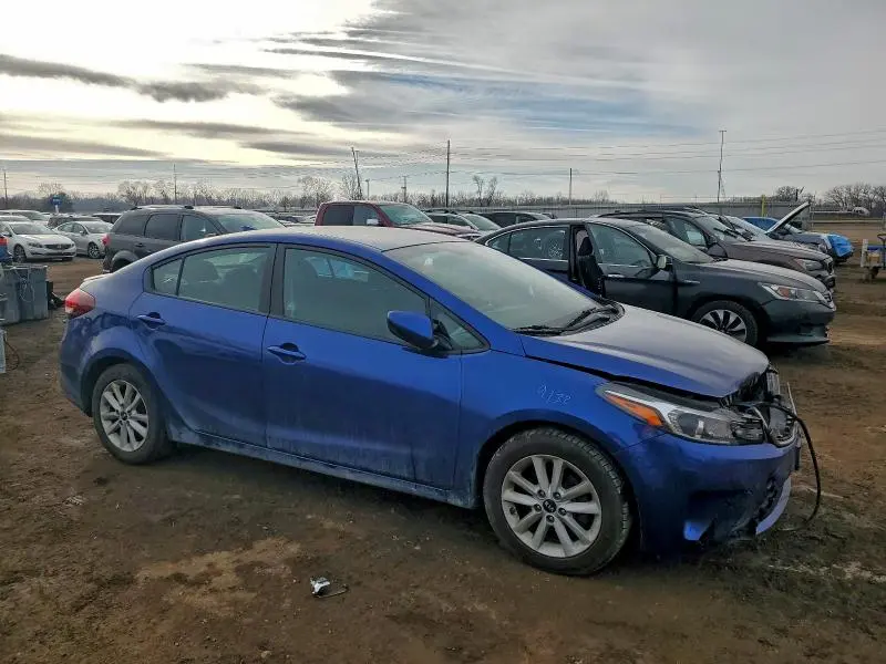 2017 KIA FORTE LX  