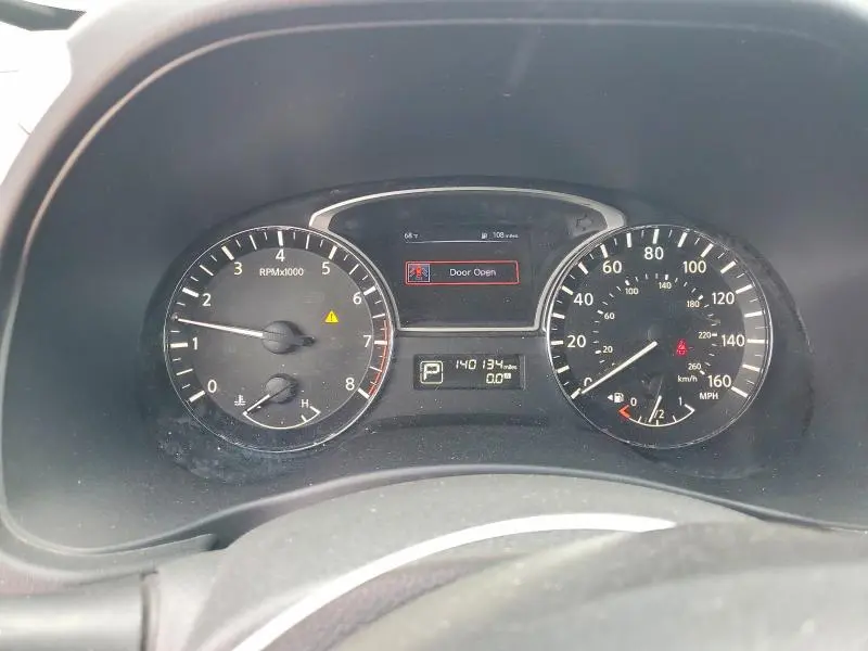 2015 NISSAN PATHFINDER SV  