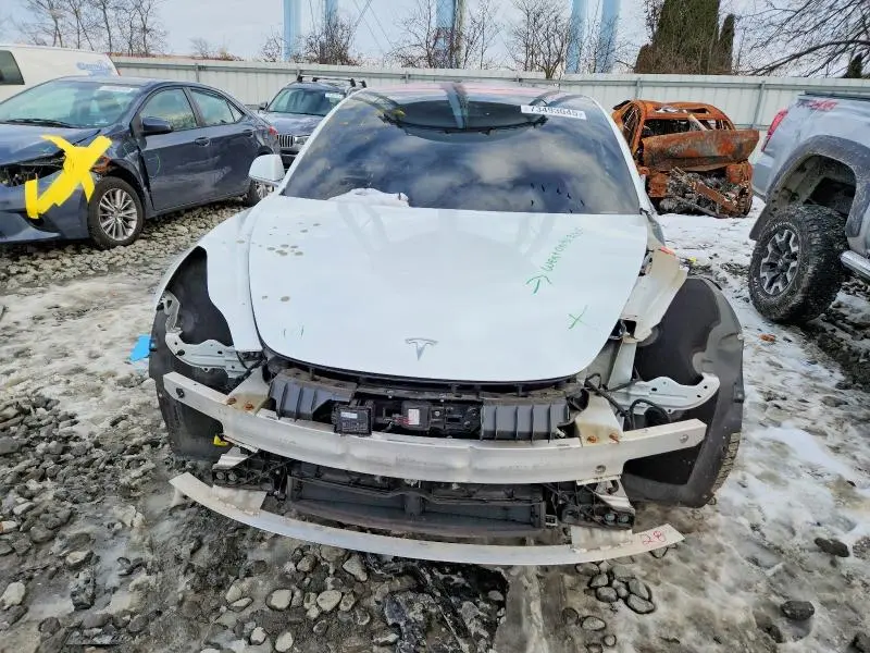 2018 TESLA MODEL 3   