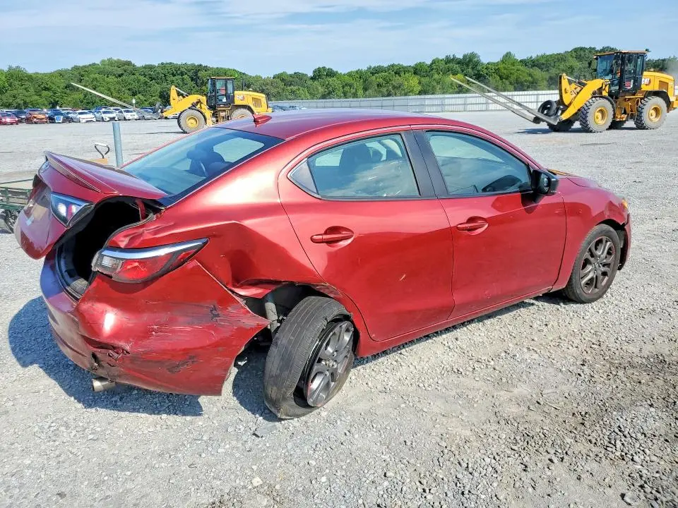 2019 TOYOTA YARIS LE  