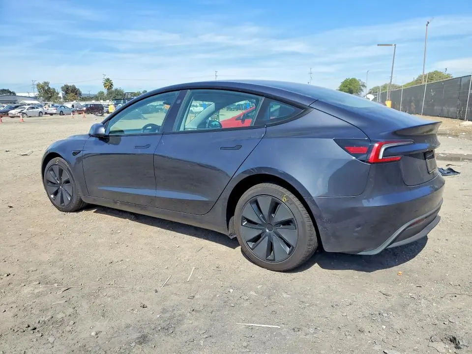 2025 TESLA MODEL 3   
