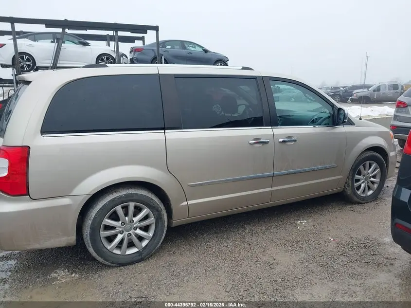2015 CHRYSLER TOWN & COUNTRY LIMITED PLATINUM