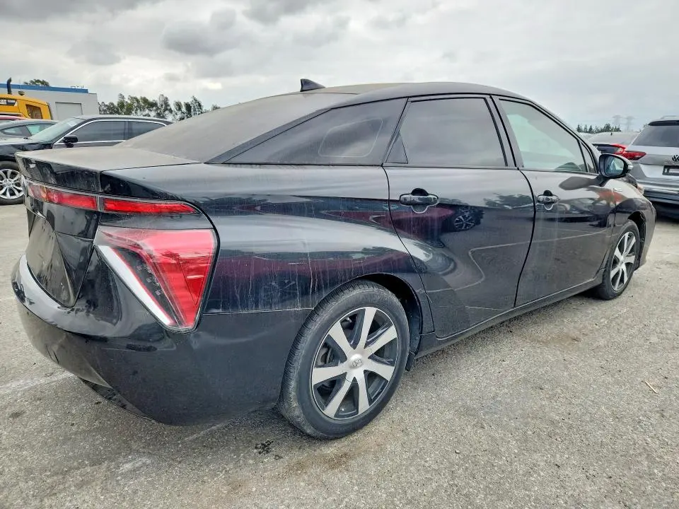 2018 TOYOTA MIRAI BASE  