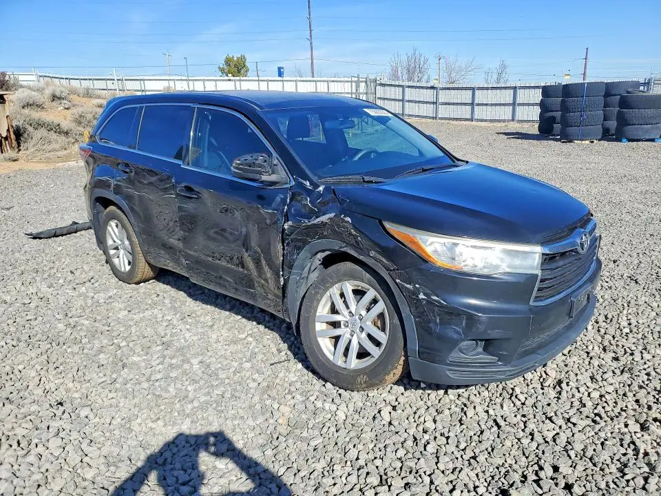 2015 TOYOTA HIGHLANDER LE  
