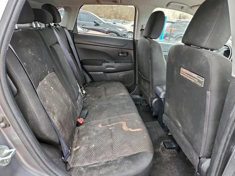 2016 MITSUBISHI OUTLANDER SPORT ES  