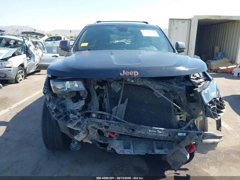 2020 JEEP GRAND CHEROKEE TRAILHAWK 4X4