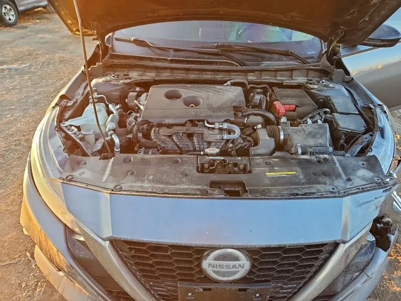 2019 NISSAN ALTIMA SR  