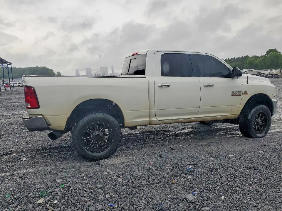 2014 RAM 2500 SLT  