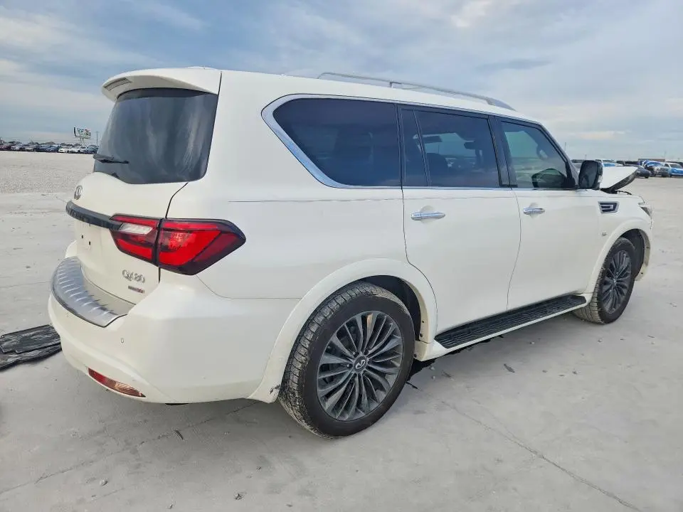 2020 INFINITI QX80 LUXE  