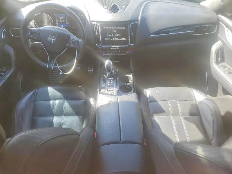 2017 MASERATI LEVANTE SPORT  