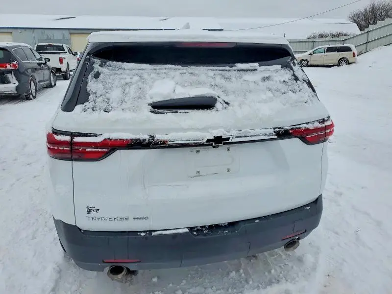2023 CHEVROLET TRAVERSE LS  
