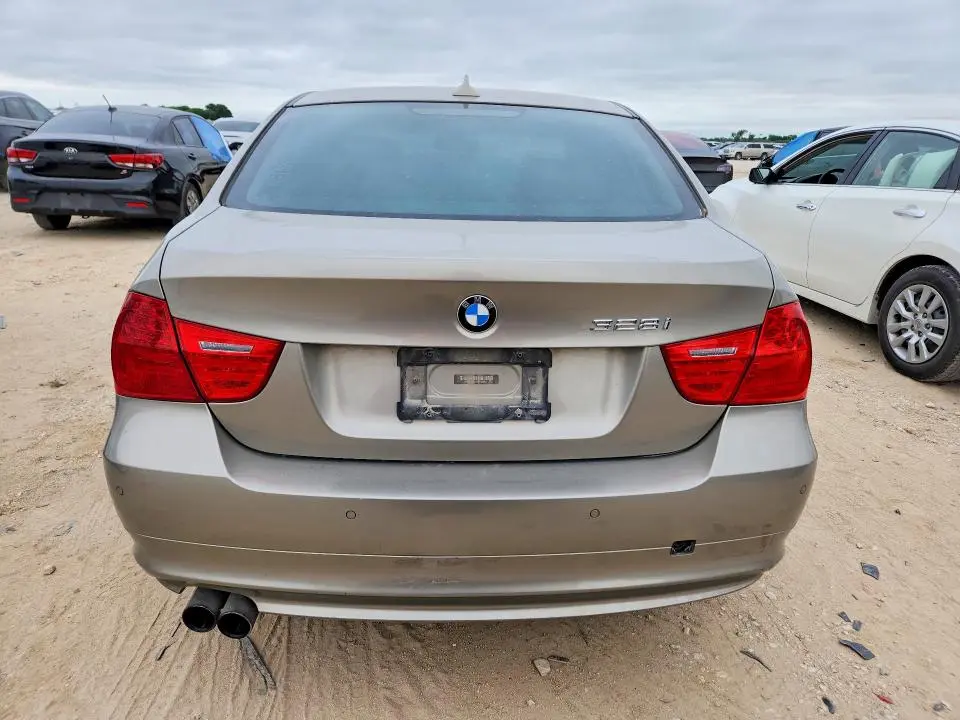 2011 BMW 328 XI  
