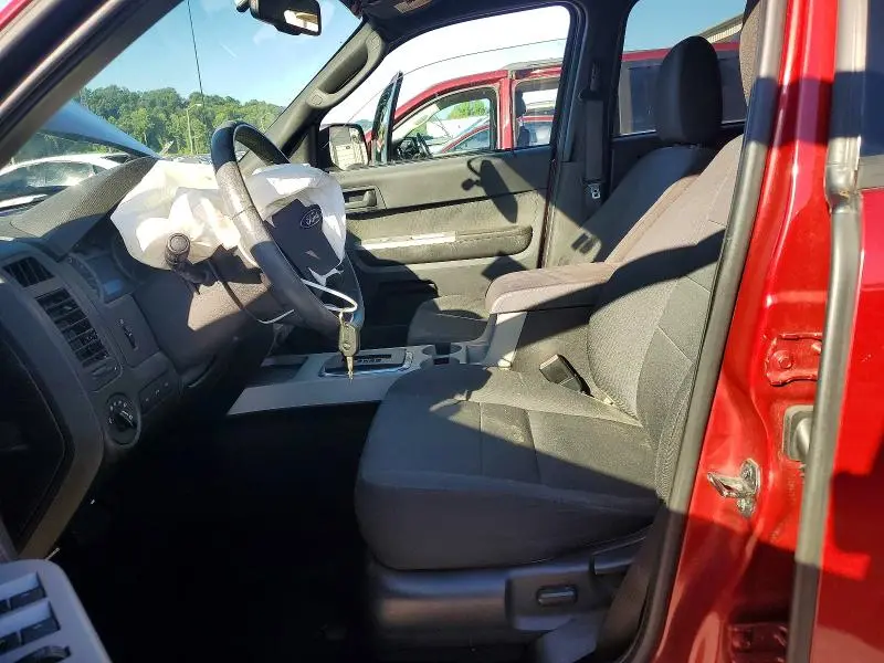 2010 FORD ESCAPE XLT  