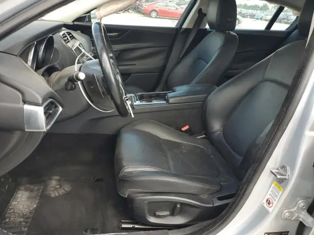 2017 JAGUAR XE PREMIUM