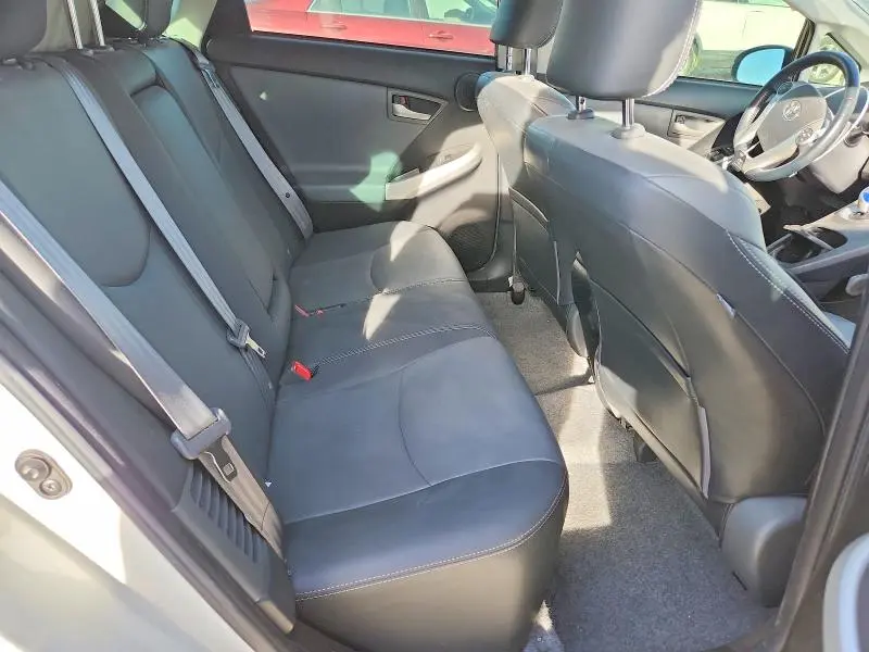 2013 TOYOTA PRIUS FIVE  