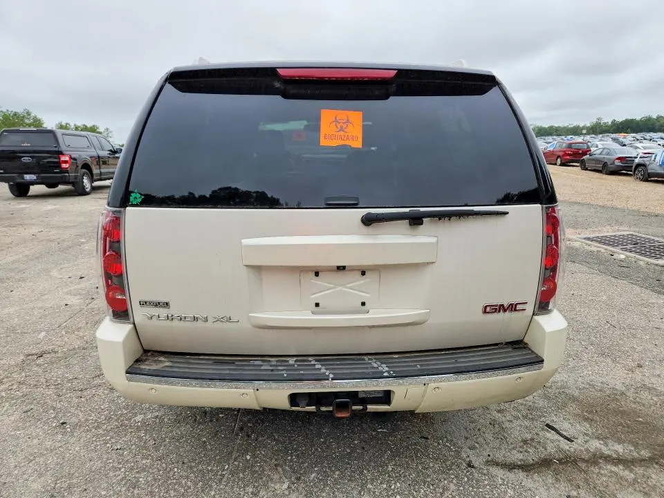 2012 GMC YUKON XL DENALI  