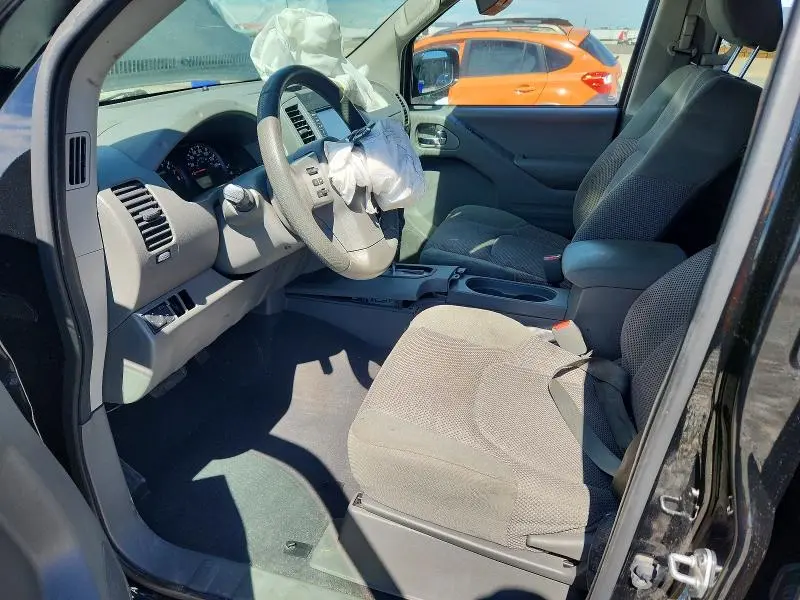 2021 NISSAN FRONTIER SV  
