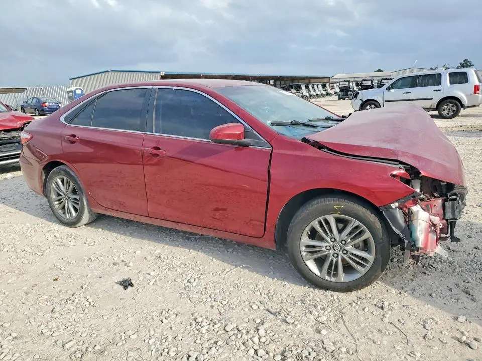 2017 TOYOTA CAMRY SE  