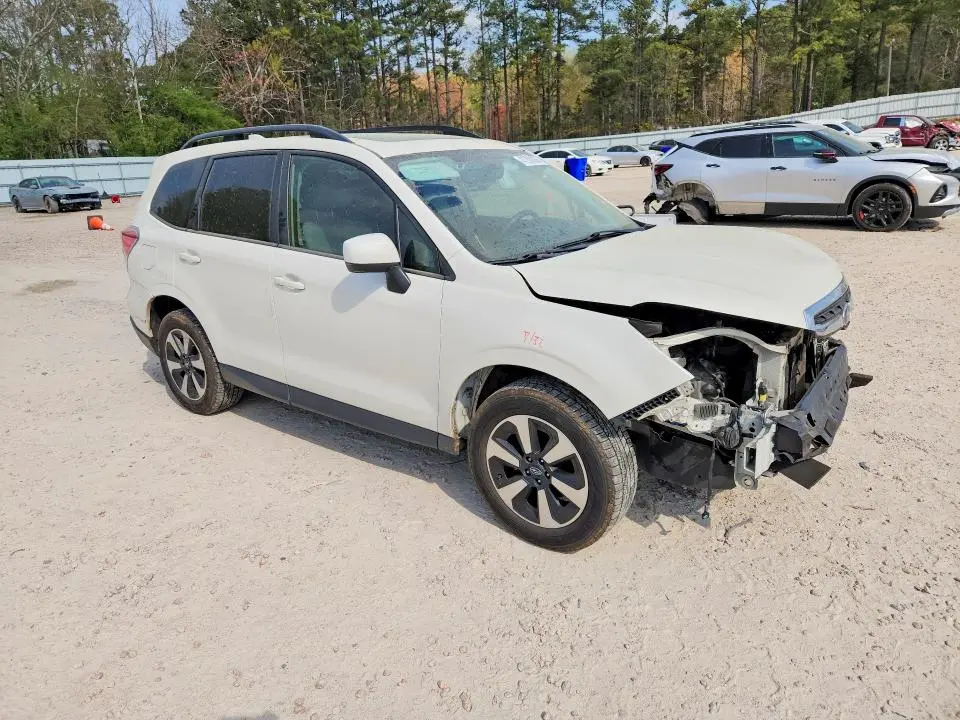 2017 SUBARU FORESTER 2.5I PREMIUM  