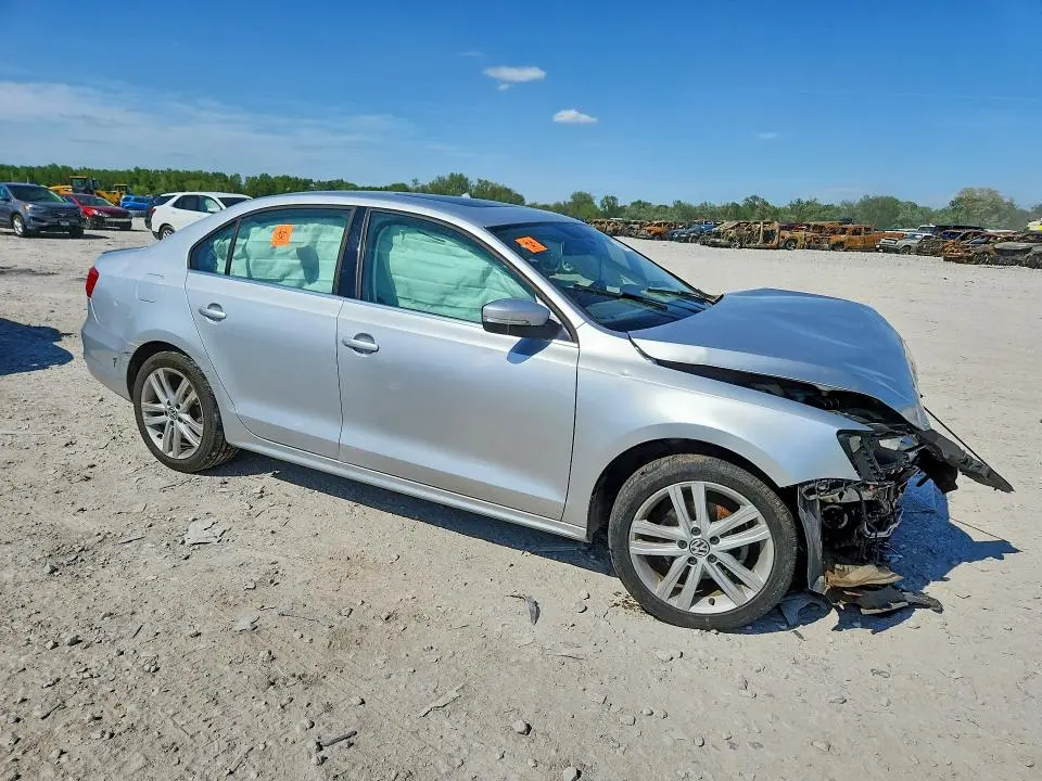 2015 VOLKSWAGEN JETTA TDI  