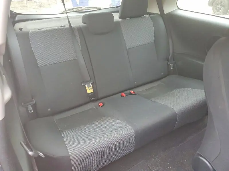 2016 TOYOTA YARIS 3-DOOR L  