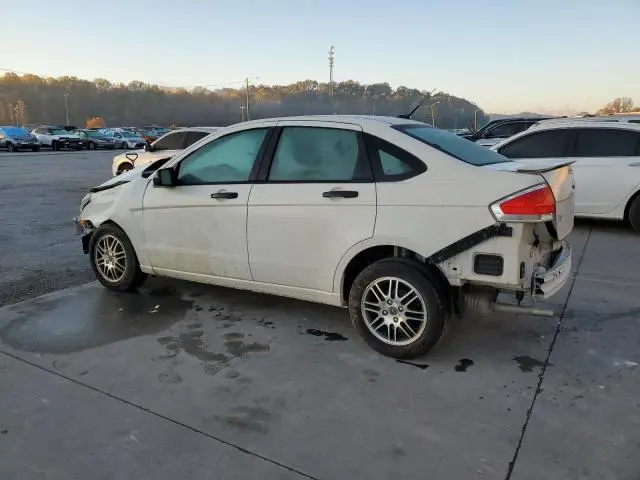 2010 FORD FOCUS SE  