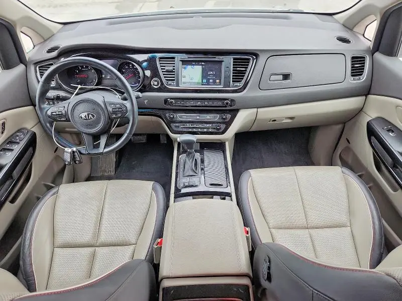 2018 KIA SEDONA SX  