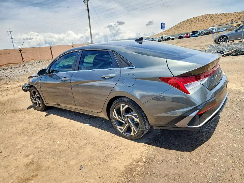 2025 HYUNDAI ELANTRA LIMITED  