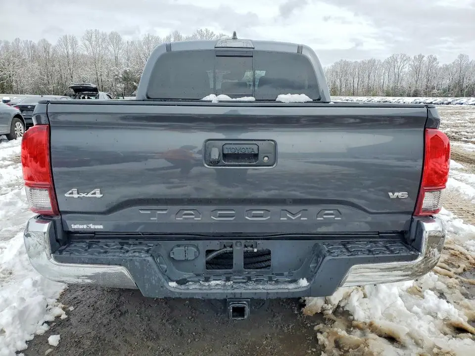 2021 TOYOTA TACOMA SR5 V6  