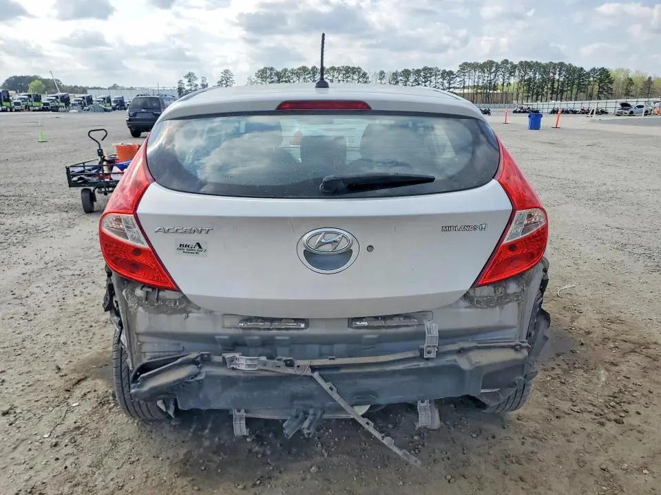 2014 HYUNDAI ACCENT GS  