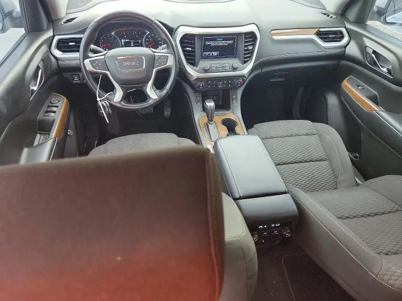 2017 GMC ACADIA SLE  