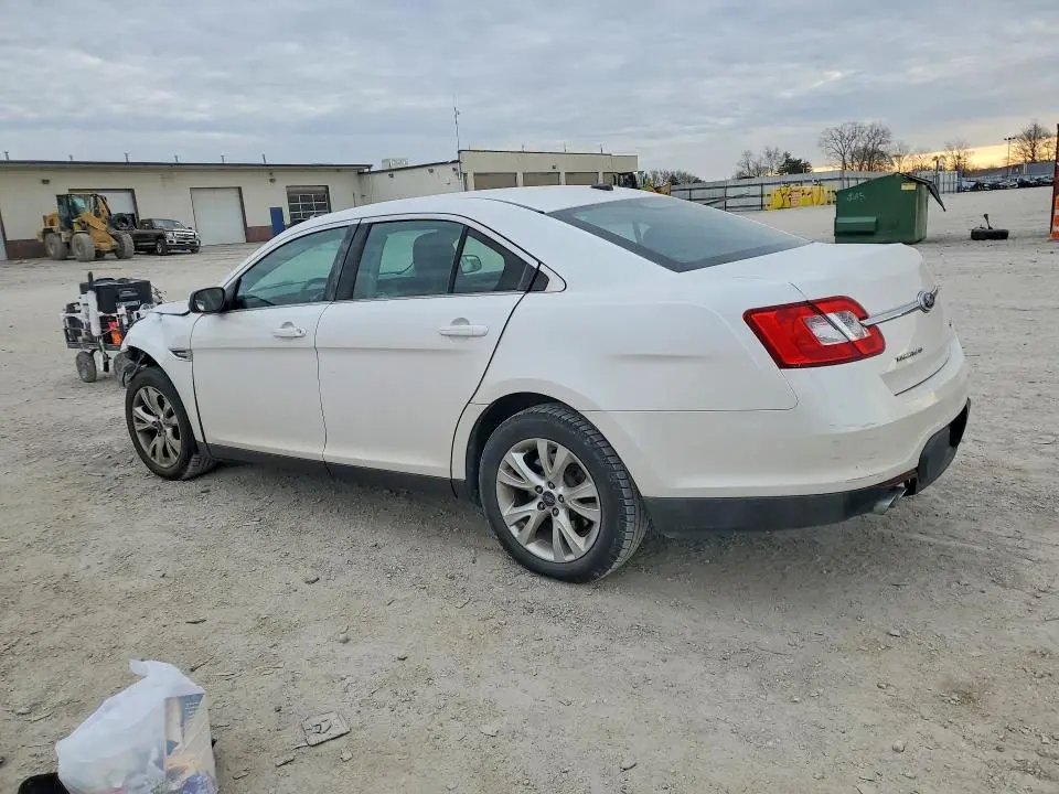 2011 FORD TAURUS SEL  