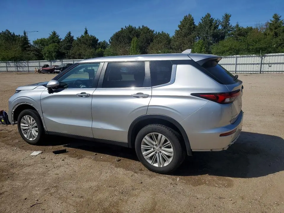 2022 MITSUBISHI OUTLANDER ES  