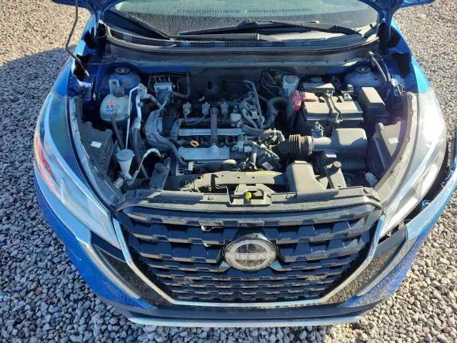 2023 NISSAN KICKS S  