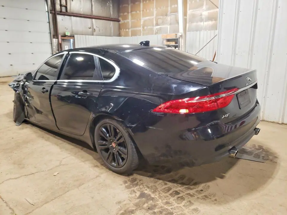 2017 JAGUAR XF PREMIUM  