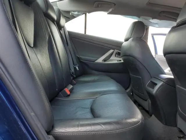 2011 TOYOTA CAMRY SE  