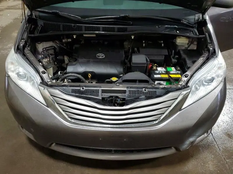 2011 TOYOTA SIENNA XLE 8-PASSENGER  