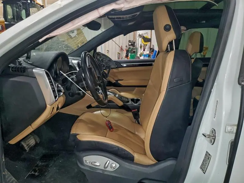 2016 PORSCHE CAYENNE SE HYBRID  