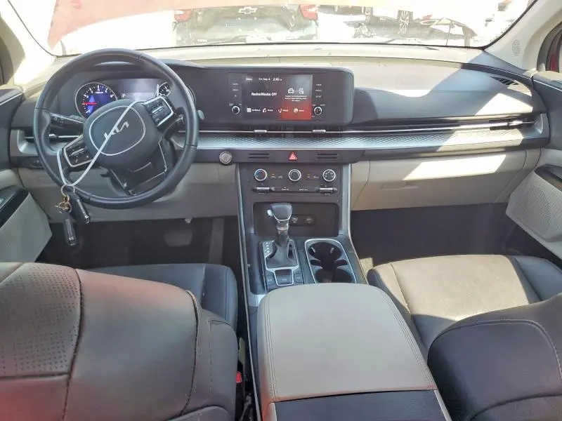 2023 KIA CARNIVAL LX  