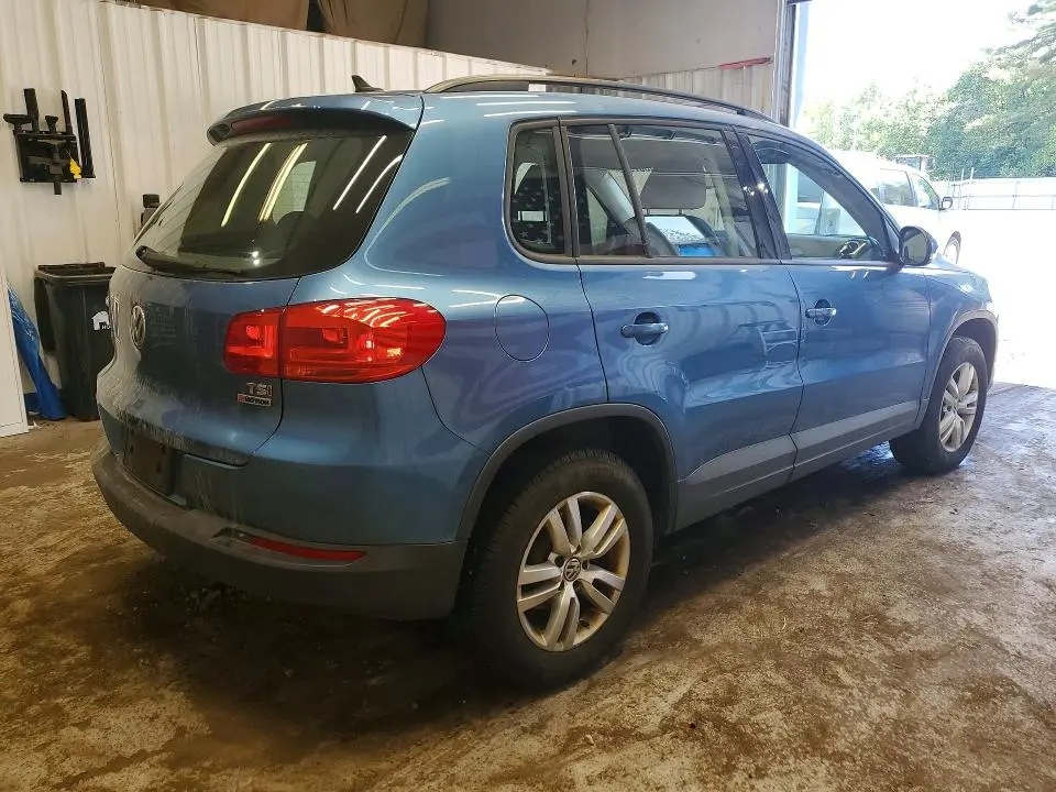 2017 VOLKSWAGEN TIGUAN S  